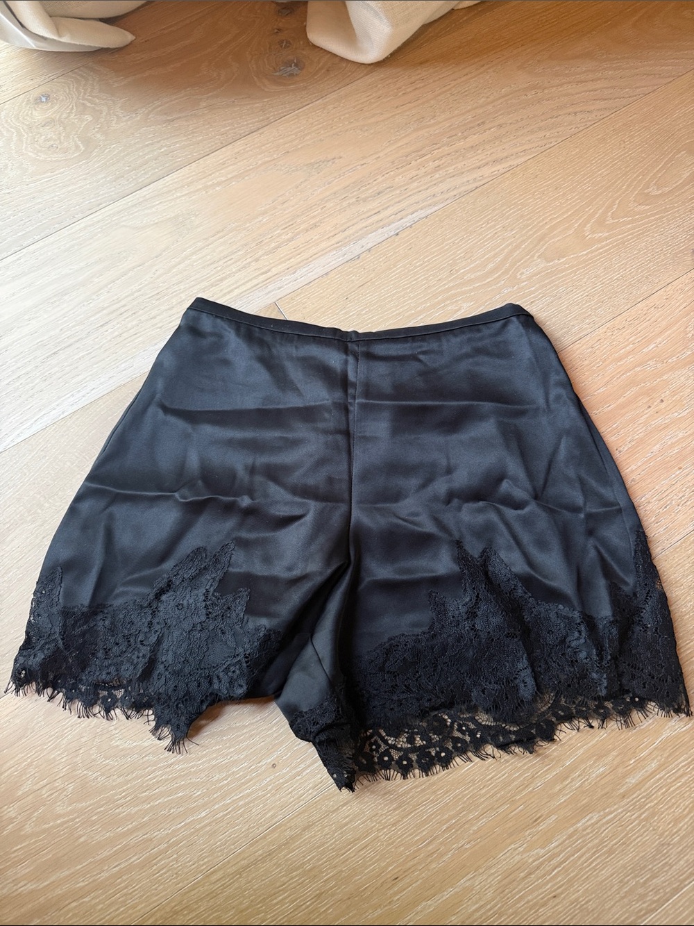 reformation fern black silk short XS